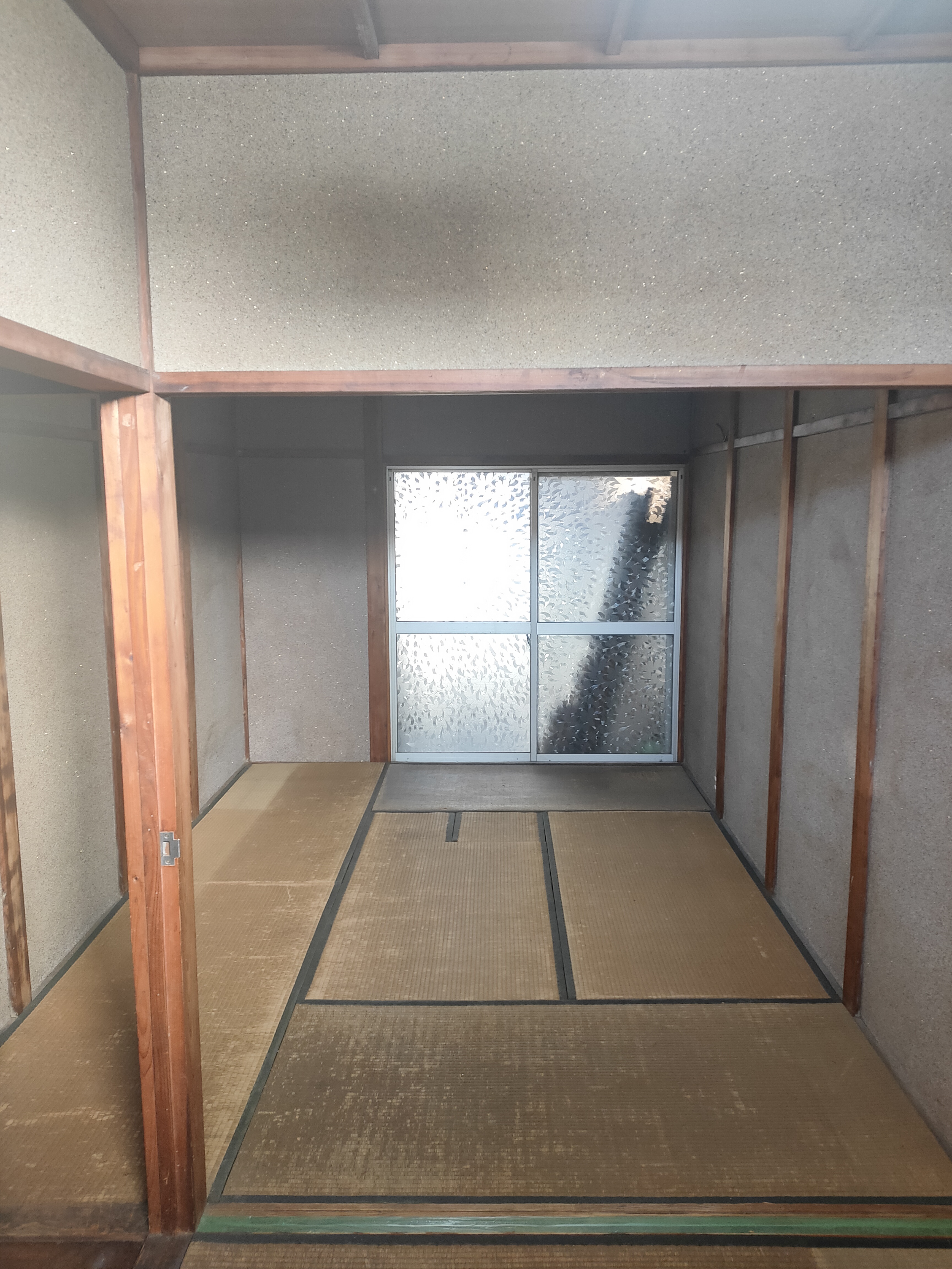 1畳3,000円〜】【最大25畳】【24時間対応】【車横付け可】【非対面式 